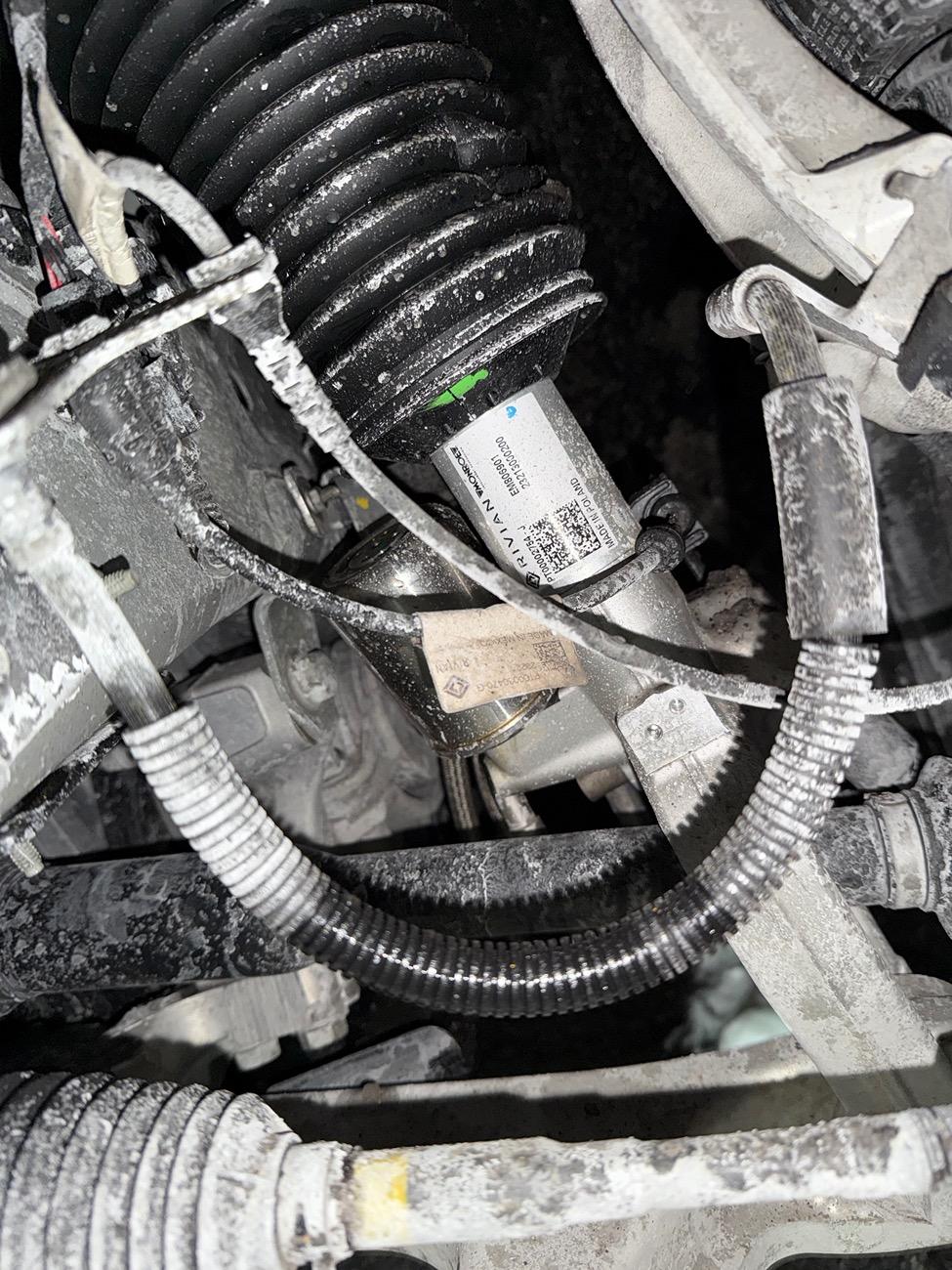 Rivian R1T R1S Gen 1 Rolling Suspension changes IMG_2802