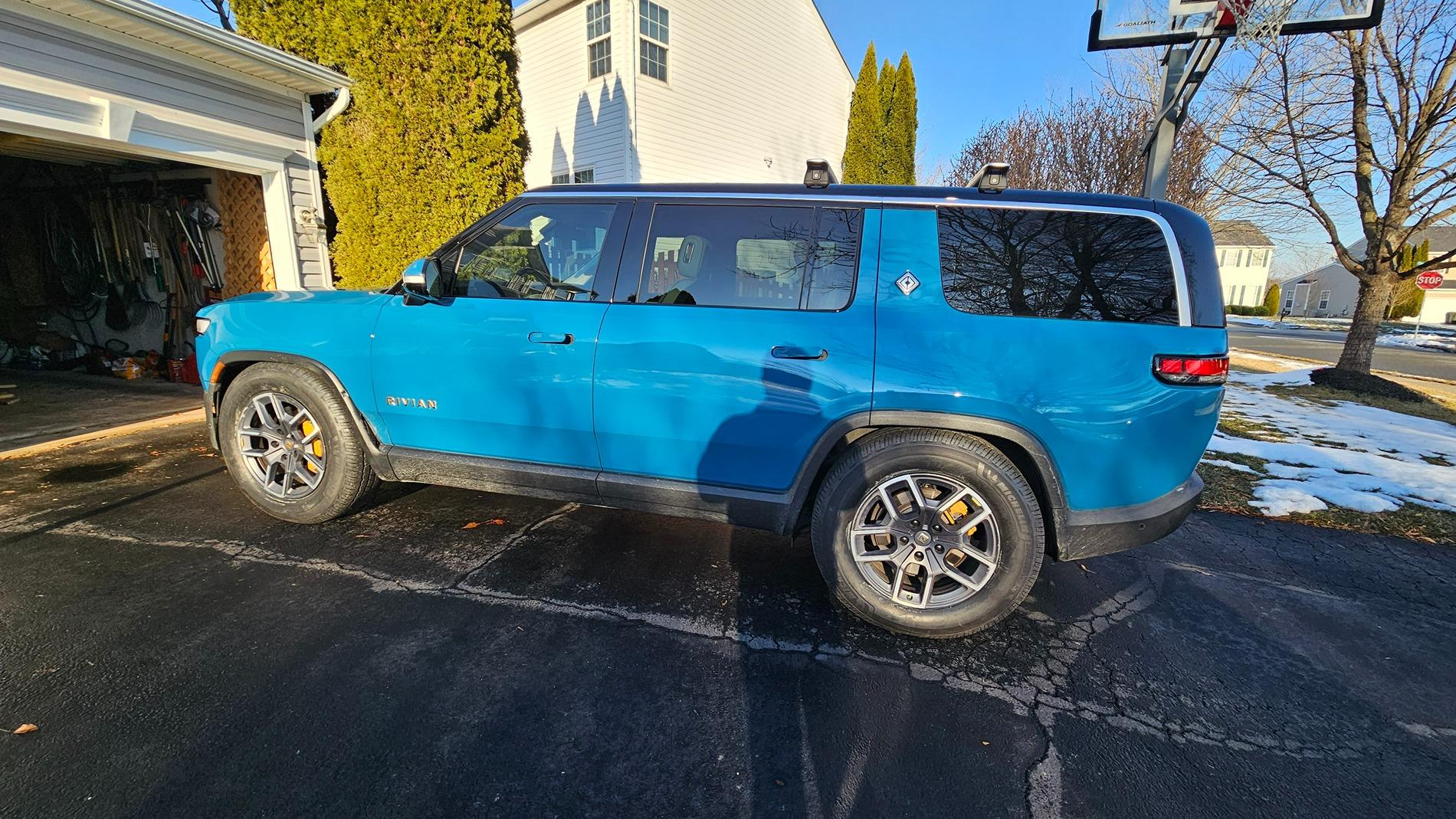 Rivian R1T R1S Costco left me a gift after installing new tires 2025-01-18 15.38.04