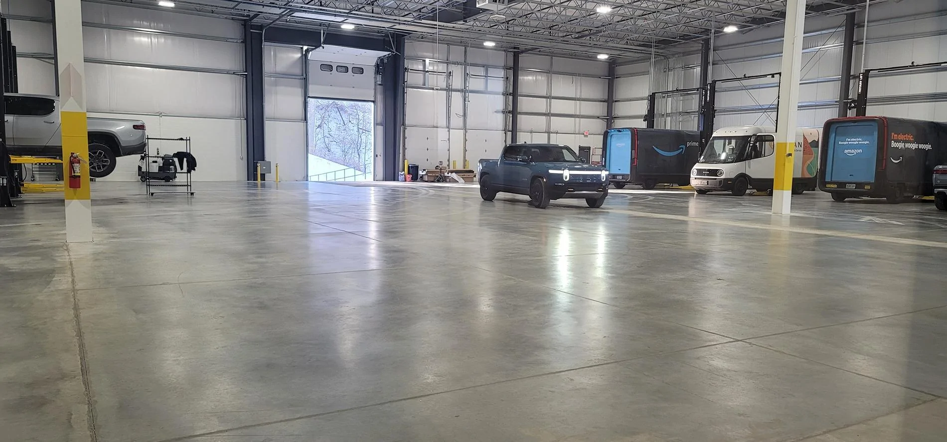 Rivian R1T R1S Malvern, PA Service Center - positive experience 20250123_084633