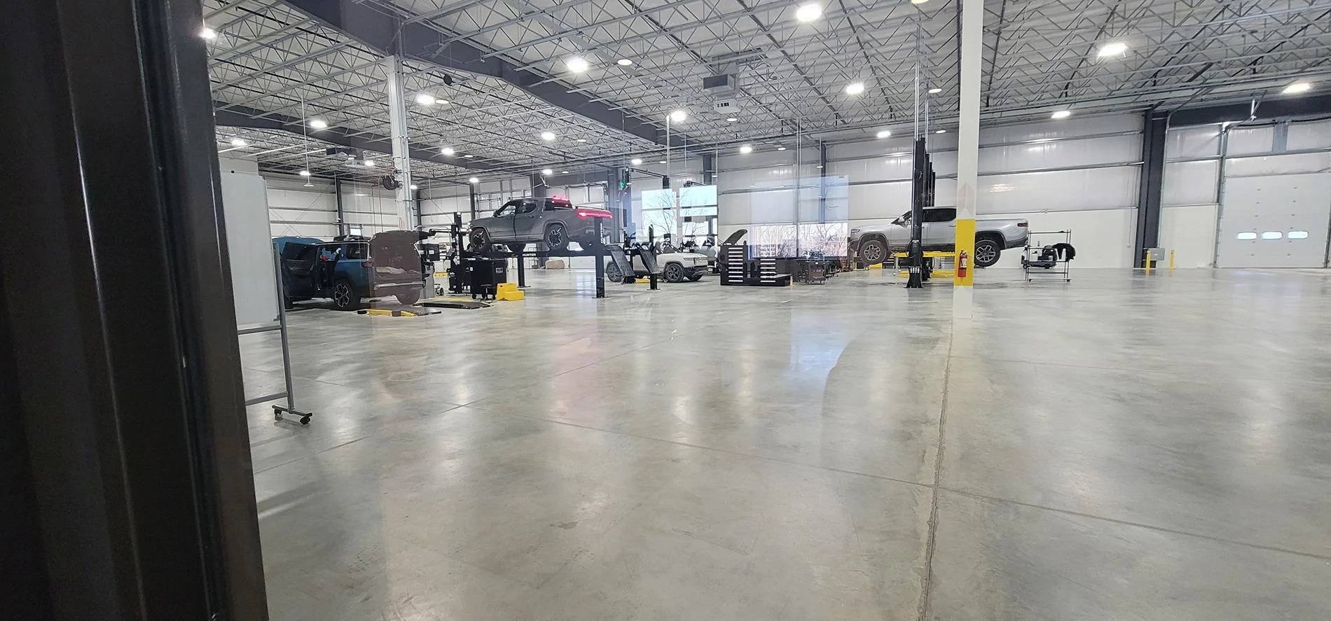 Rivian R1T R1S Malvern, PA Service Center - positive experience 20250123_084557