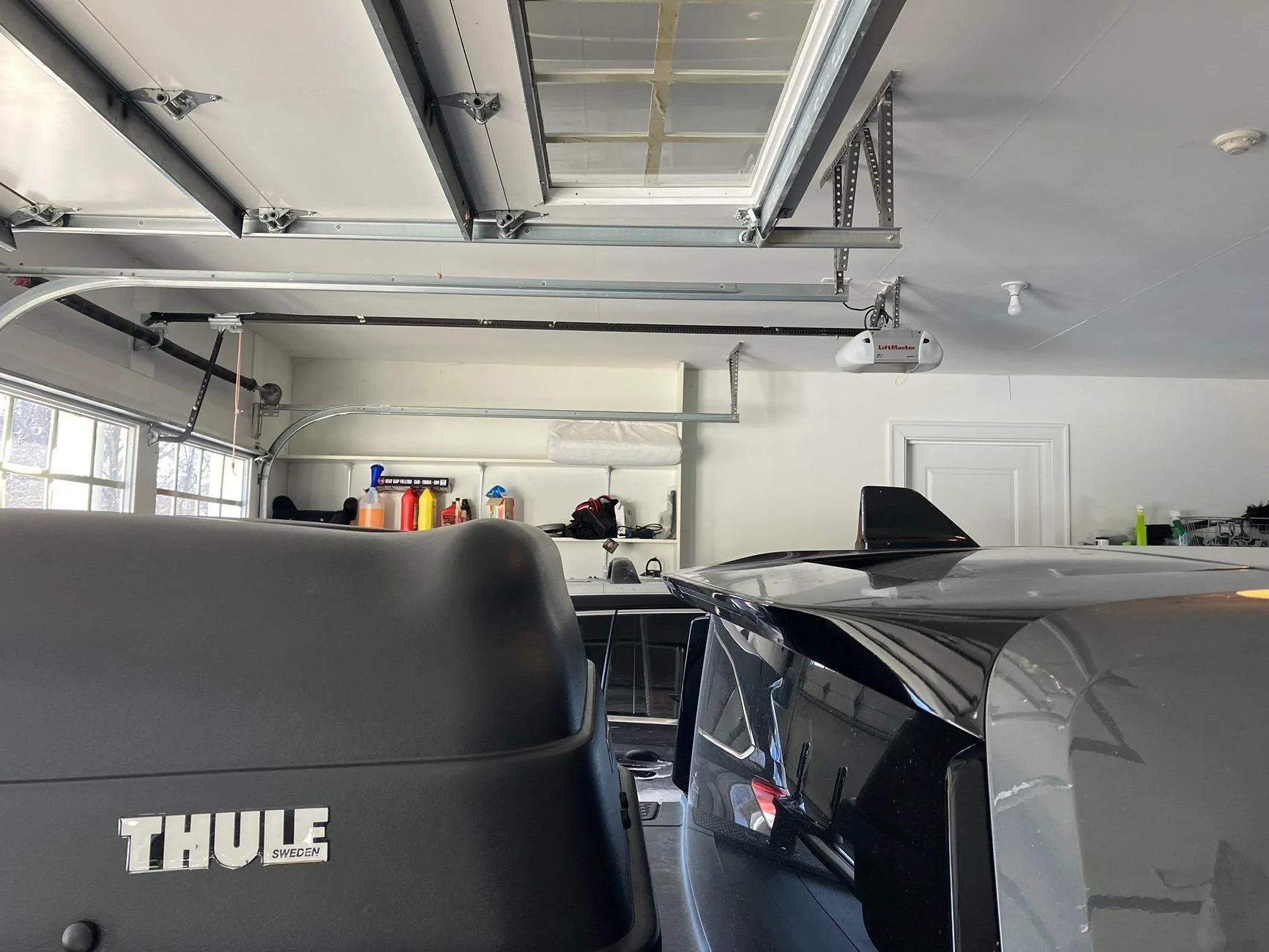 Rivian R1T R1S Cargo box that fits the bed length: Thule Sidekick IMG_1034
