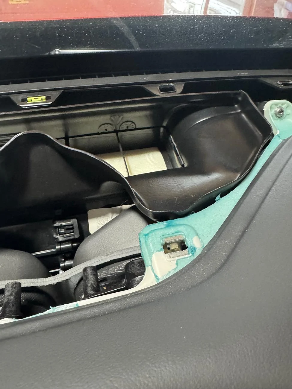 Rivian R1T R1S Dash rattle mitigation - dash disassemble DIY IMG_1817