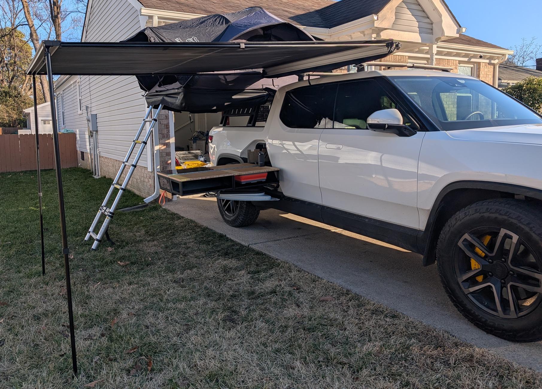 Rivian R1T R1S Sierra Rack System installed on R1T PXL_20250128_205356052