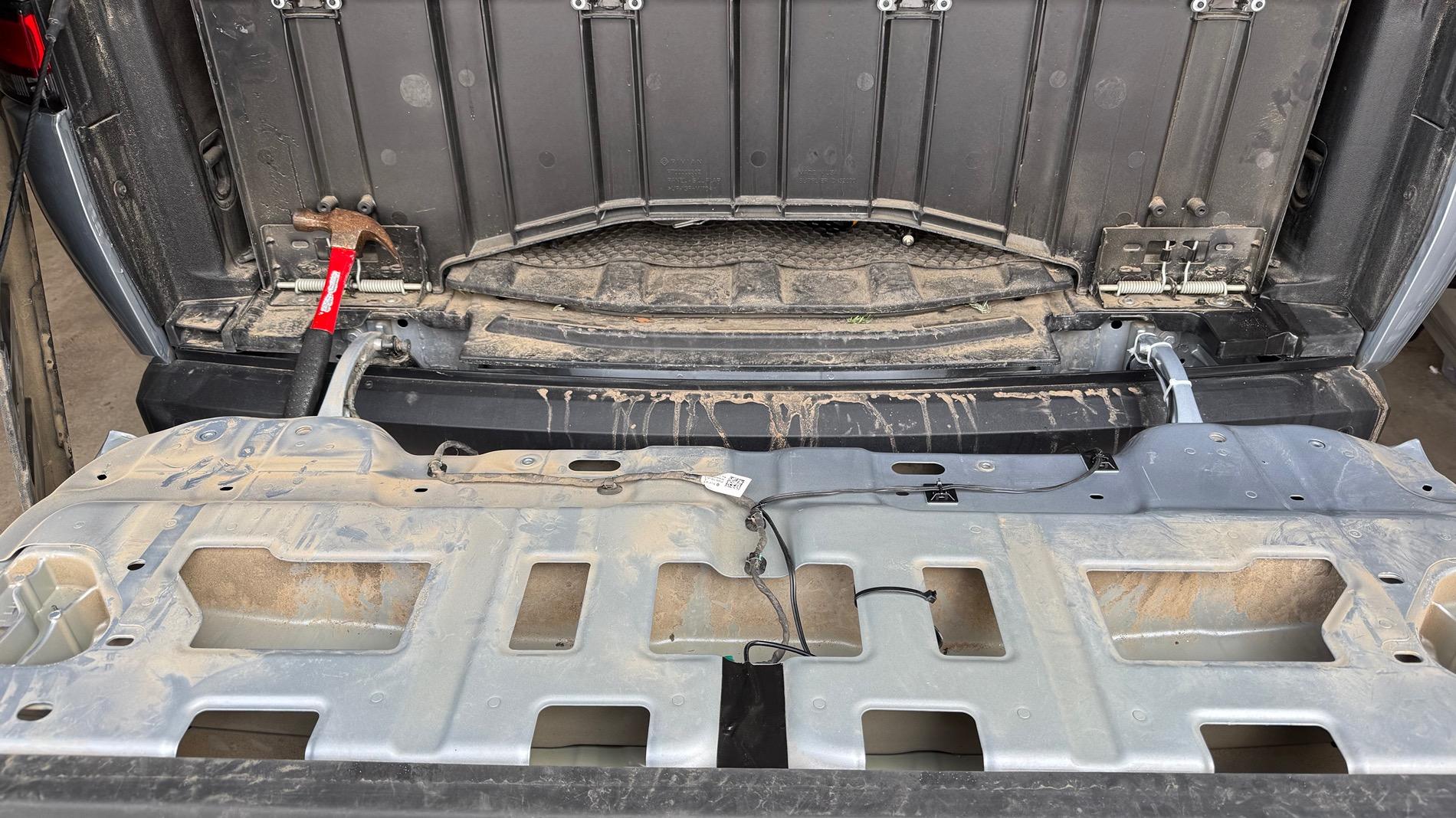Rivian R1T R1S Wireless rearview camera (was: How to get 12V power outside of truck) IMG_2633