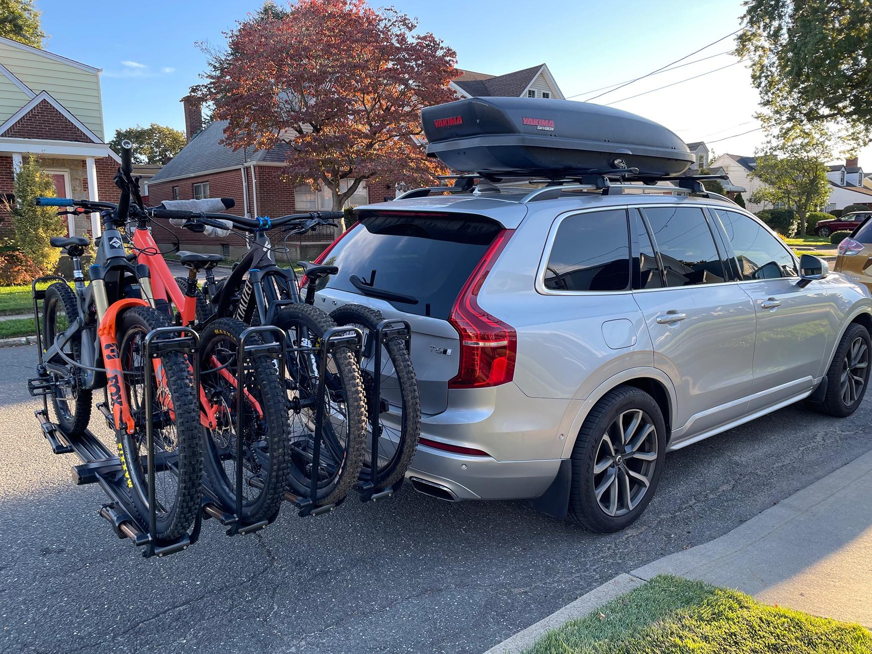 Rivian R1T R1S Küat Piston Pro X 2+2 Bikes w/ Pivot V2 Installed IMG_0701