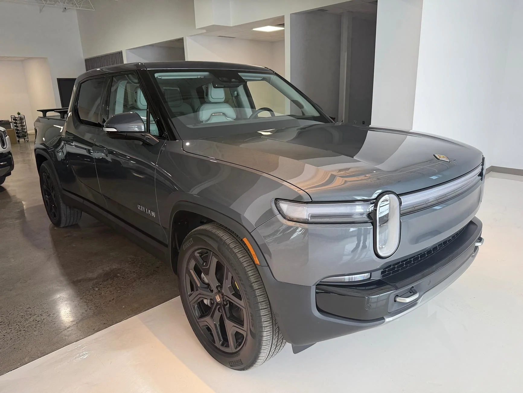 Rivian R1T R1S I'm now in the club! IMG_0030