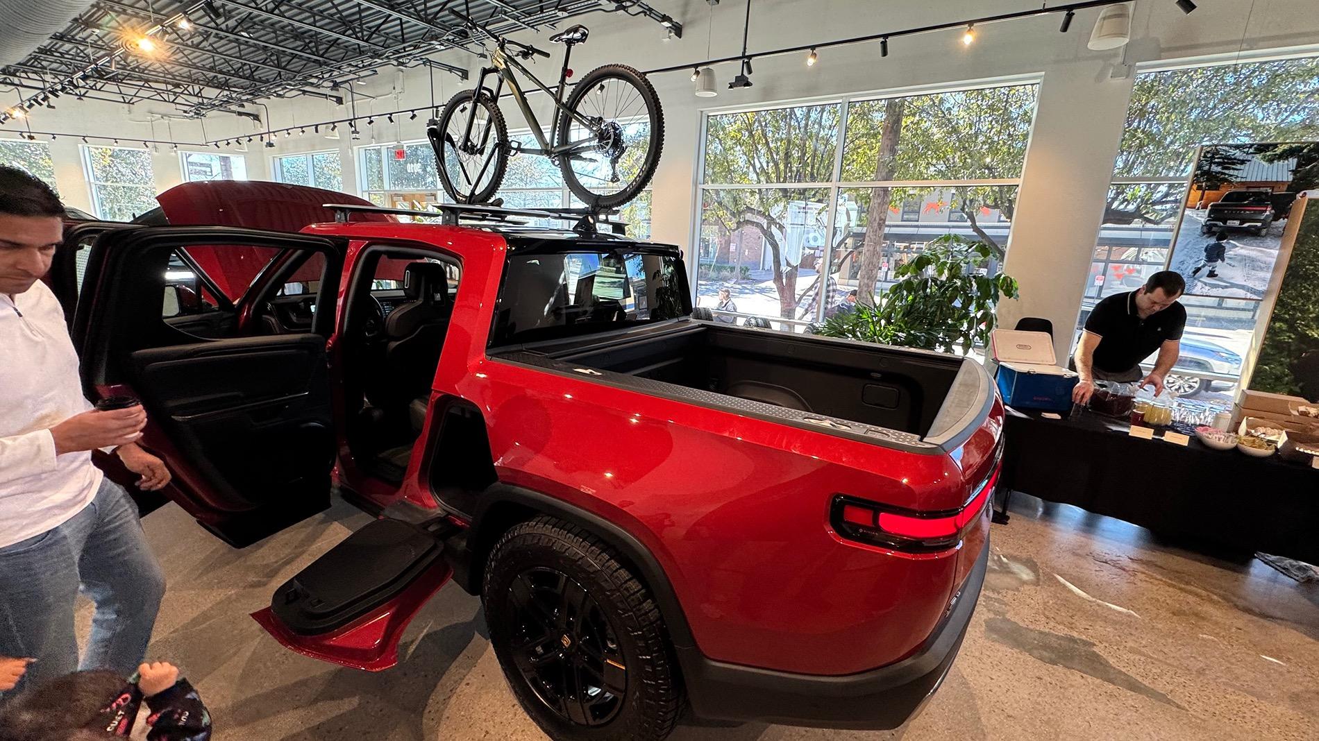 Rivian R1T R1S Dallas Space grand opening today (3010 Knox St., Dallas, TX) IMG_4471