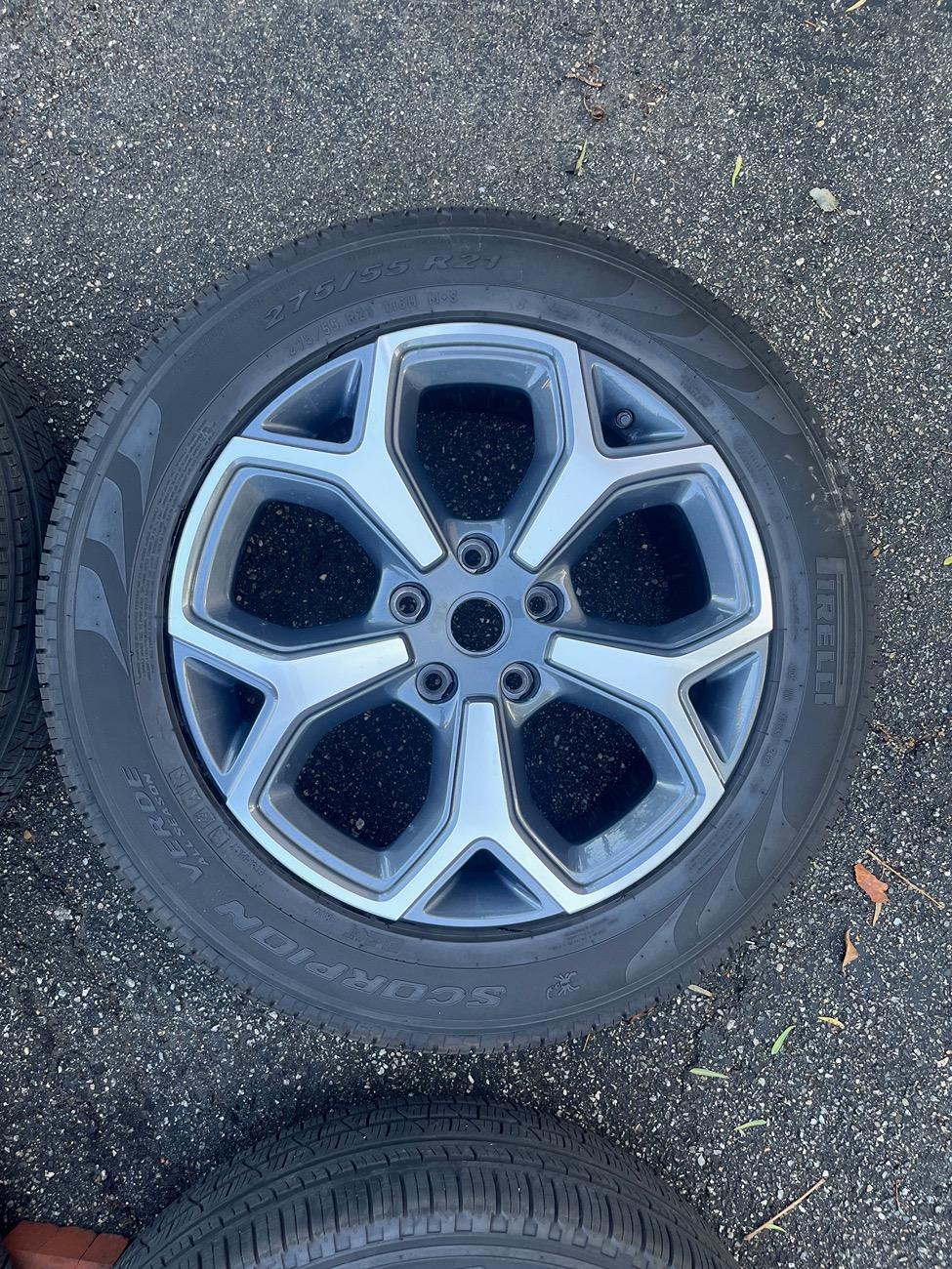 Rivian R1T R1S OEM 21" Wheel, Tire, TPMS $400/each IMG_3855