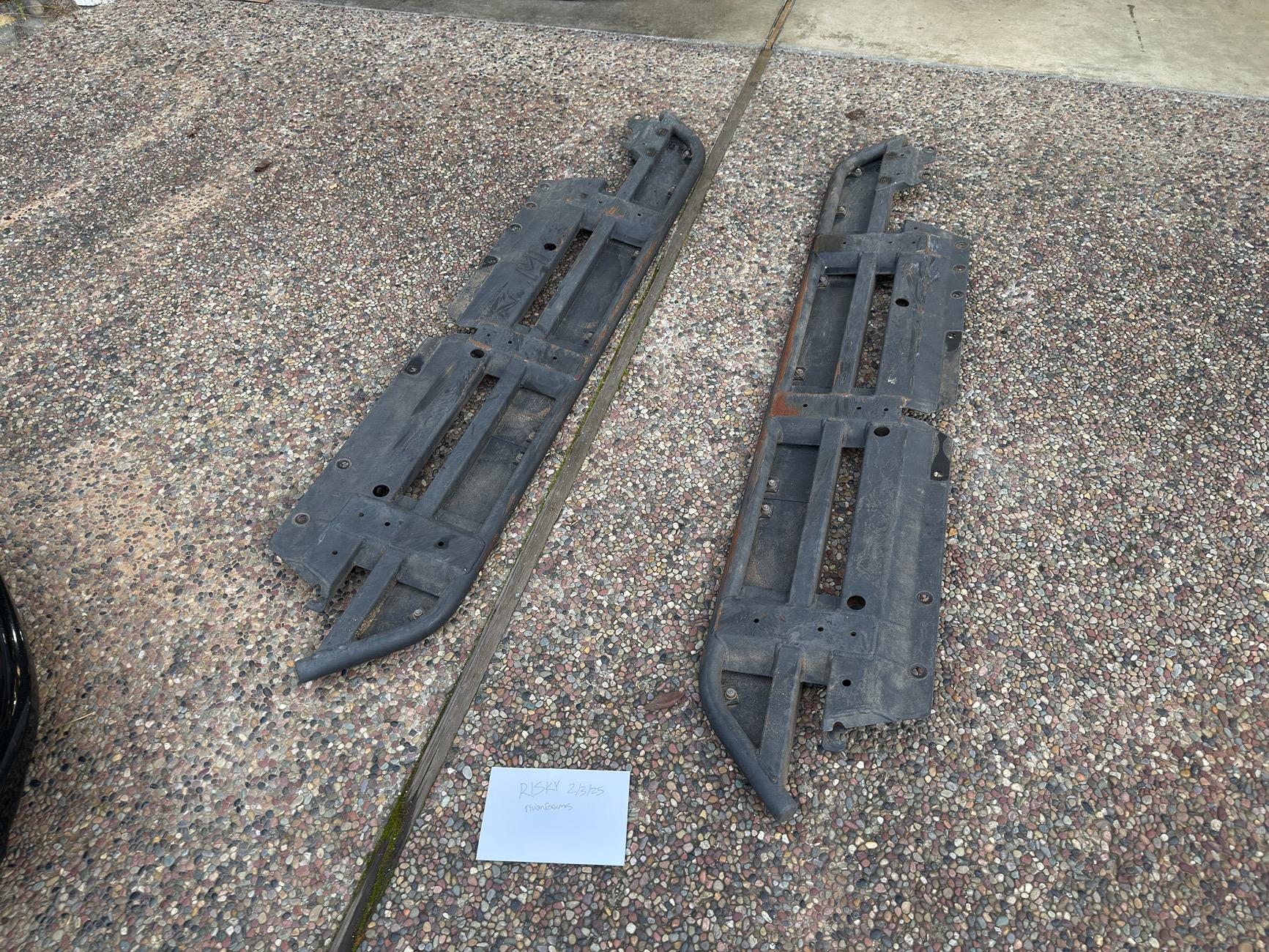 Rivian R1T R1S FS: DCE/Weistec R1S Rock Sliders IMG_1234