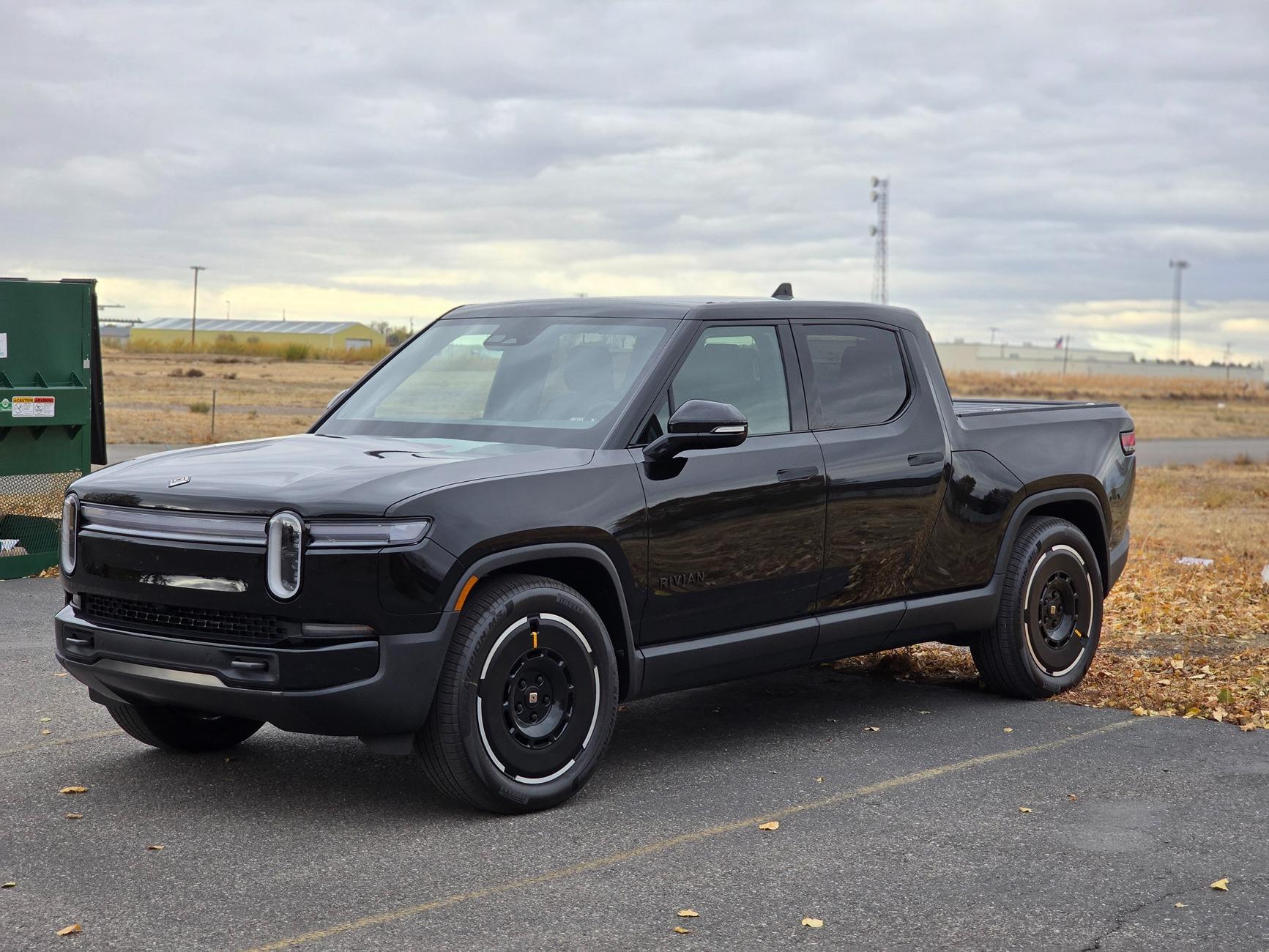 Rivian R1T R1S 3 Months with Gen 2 R1T Max Dual (Coming From Ford Raptor) 20241105_151725