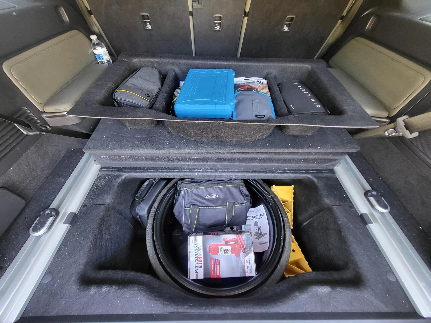 Rivian R1T R1S What Do You Keep In Your Rivian for Recovery? 2024-08-17 13.16.37