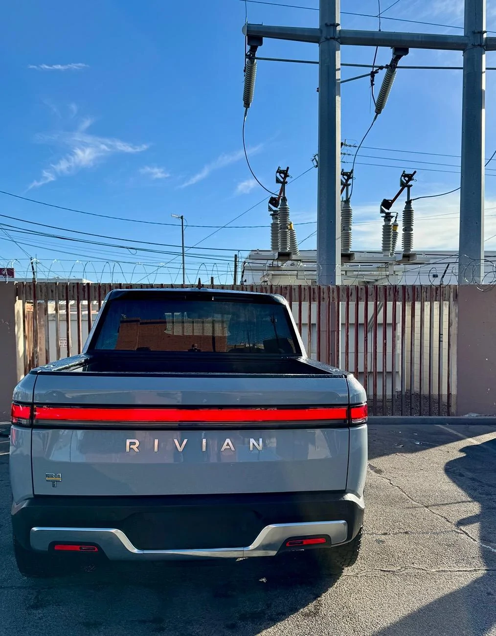 Rivian R1T R1S Random Rivian Photos of the Day - Post Yours! 📸 IMG_9339