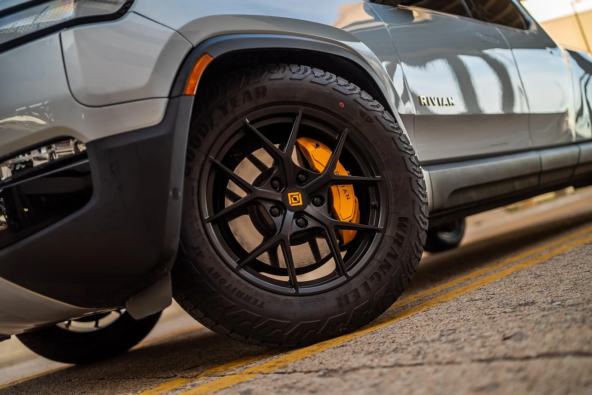 Rivian R1T R1S Most efficient 20" tire? 1739227445504-u