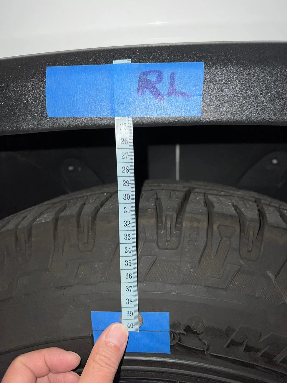 Rivian R1T R1S Sagging measurements IMG_0954