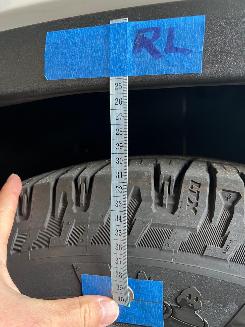 Rivian R1T R1S Sagging measurements IMG_0960
