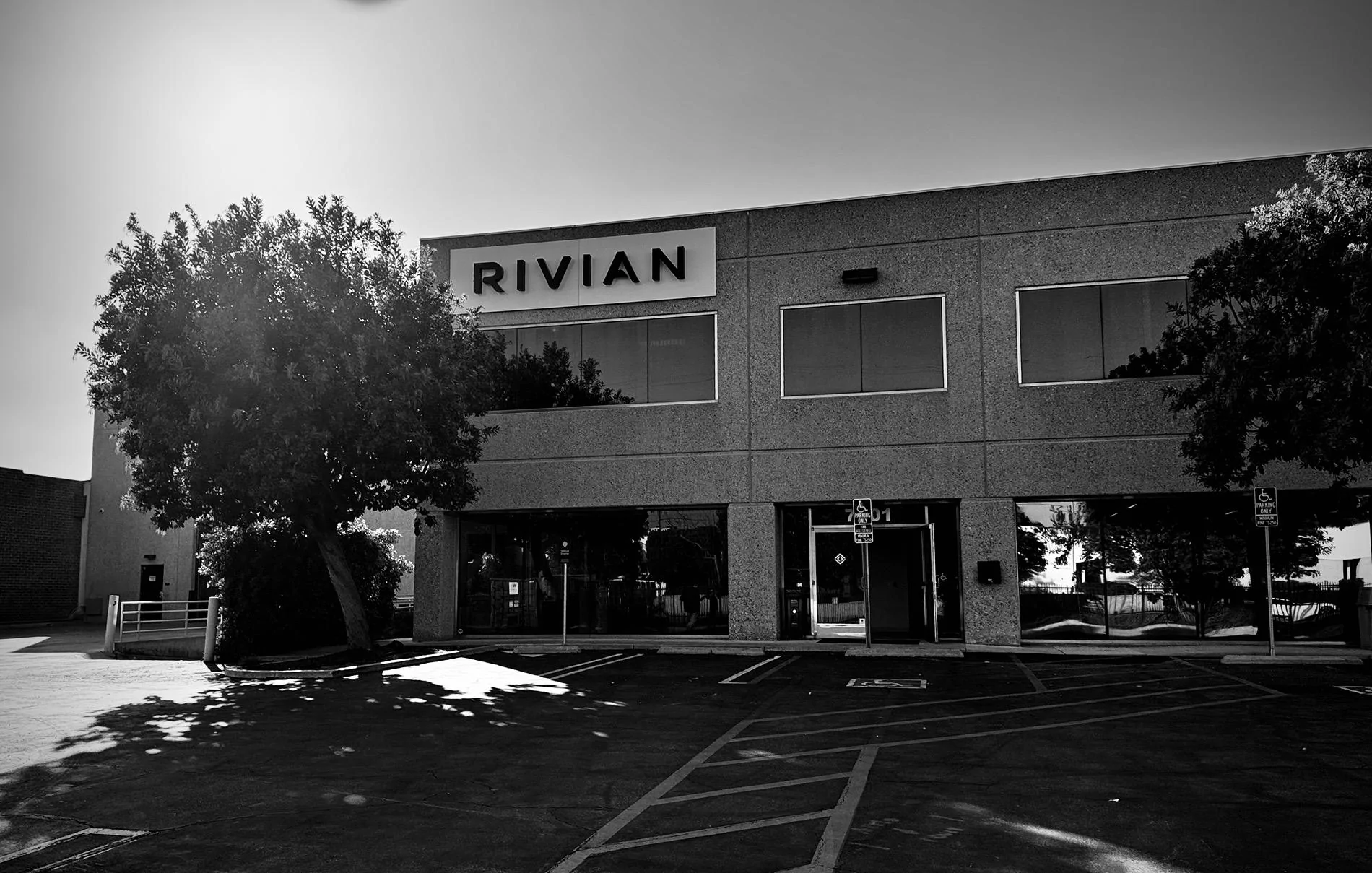 Rivian R1T R1S New california service centers IMG_7128