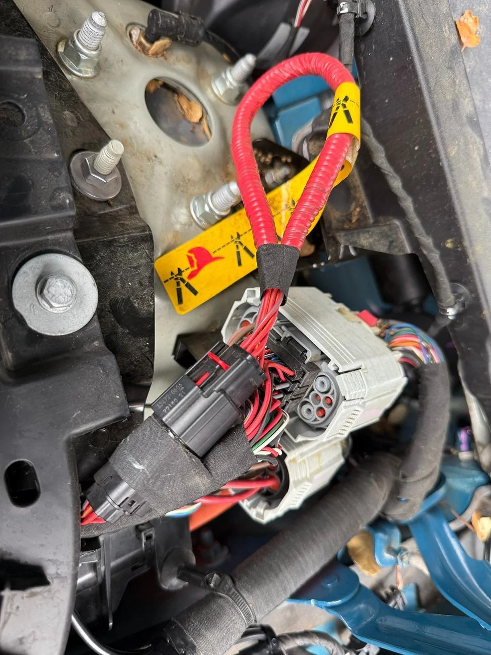 Rivian R1T R1S No Error Codes: How to change or disconnect the 12V Battery w/o throwing errors IMG_0049