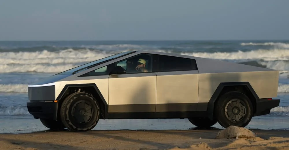 Rivian R1T R1S Nothing to see here 1739493992267-9