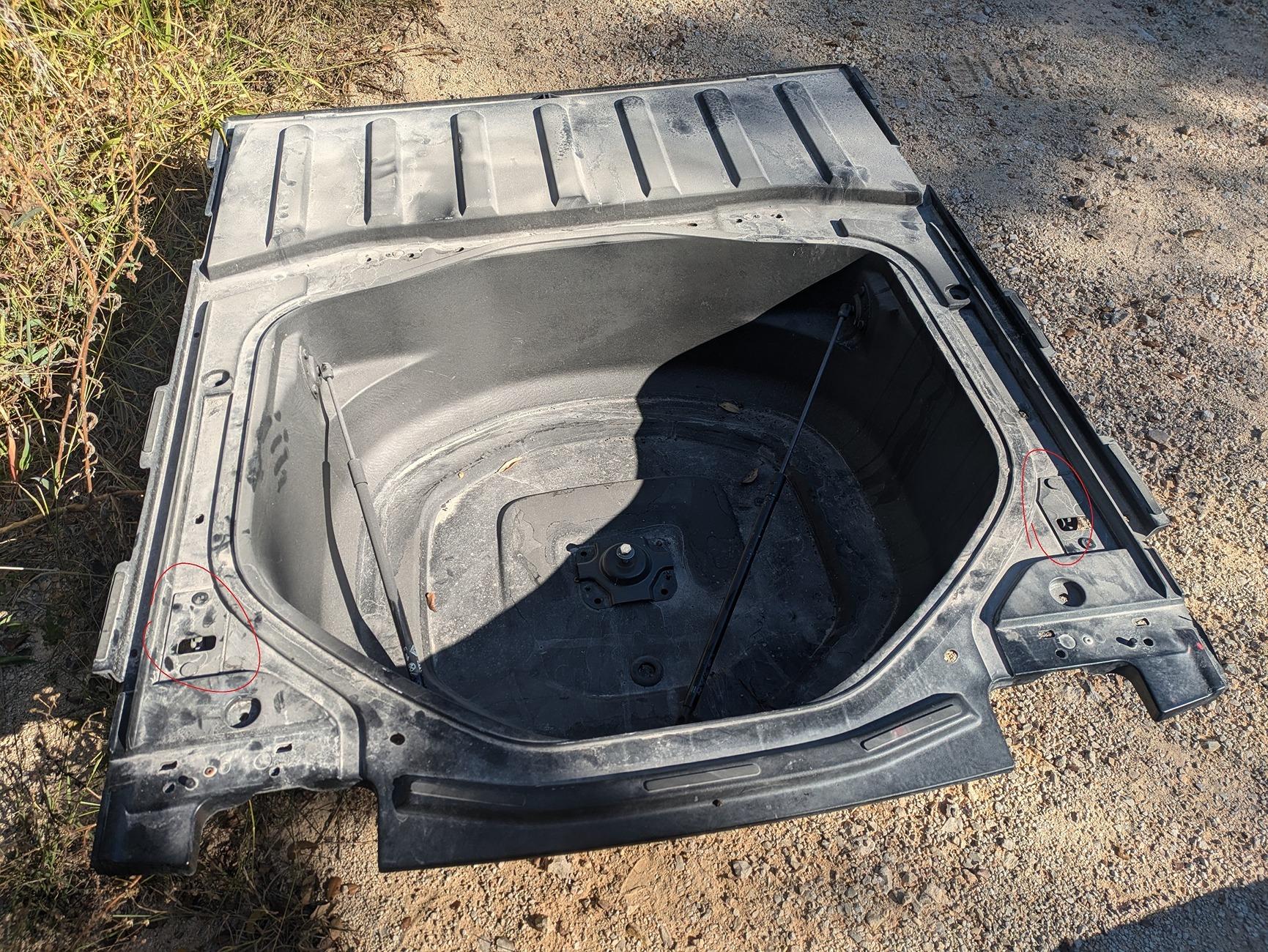 Rivian R1T R1S Broken latch spare tire well - help R1T tub latches