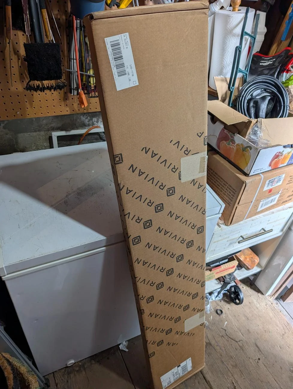 Rivian R1T R1S Selling Brand New (in Box) R1S Cargo Cover PXL_20250217_221557860