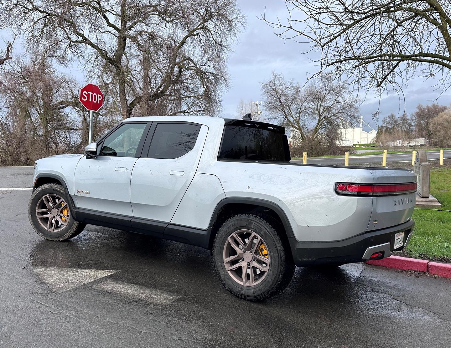 Rivan Rim Real Life Photos of the Rivian Wheels / Rims Options [Compilation ...