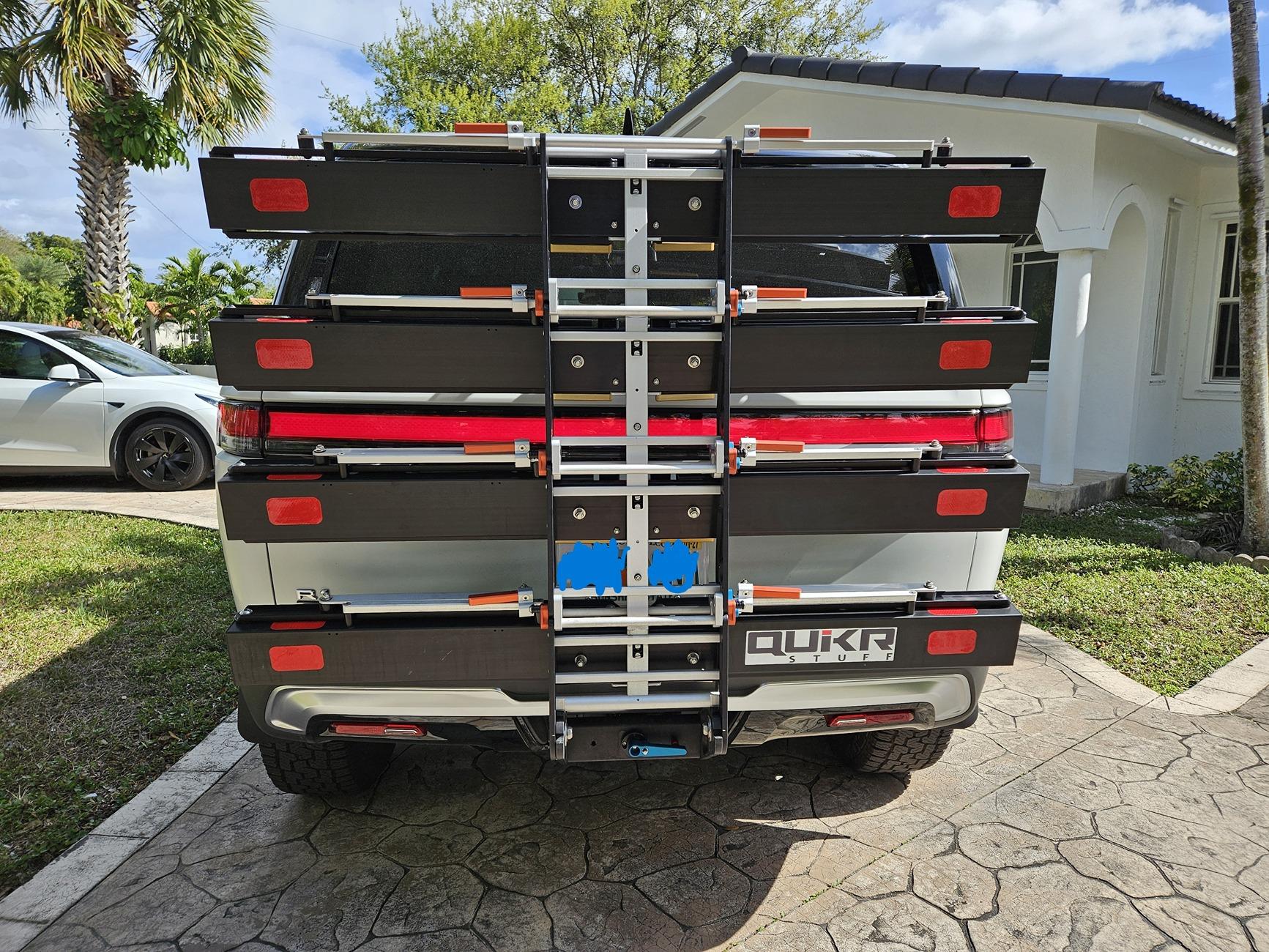 Rivian R1T R1S QuikrStuff Mach 2 Hitch Review 1 to 4 bike rack with R1s 20250222_141616