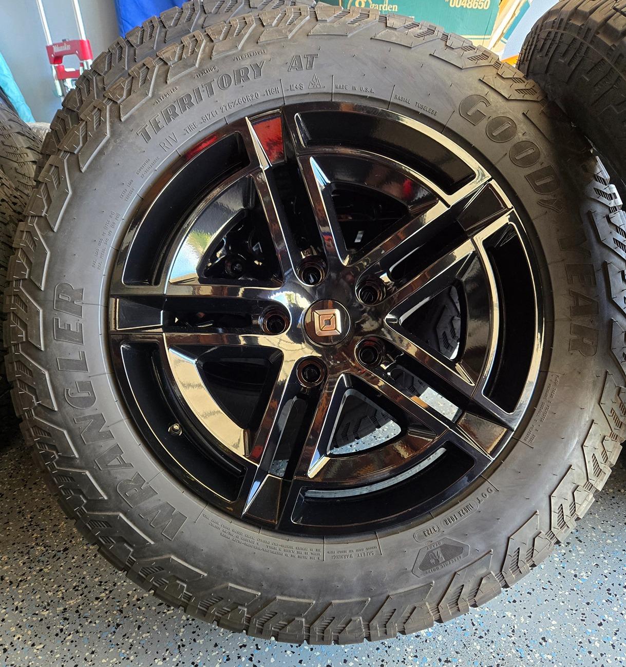 Rivian R1T R1S Are these a Yay or a Nay? 20250228_100751