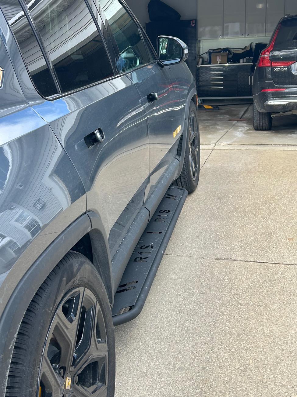 Rivian R1T R1S New EVBase running boards installed IMG_4519