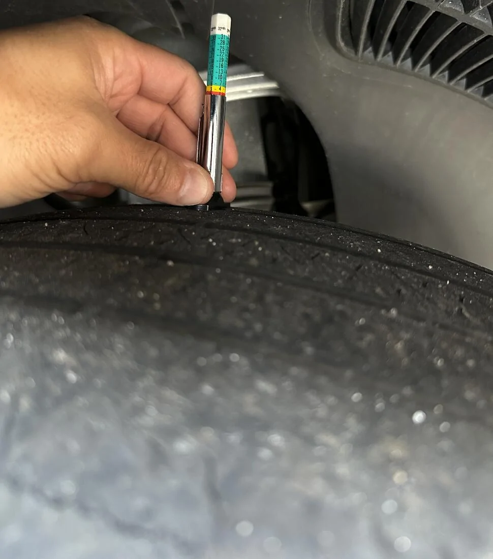 Rivian R1T R1S Michelin - Defender LTX M/S2 115 vs 119 @ Costco red03