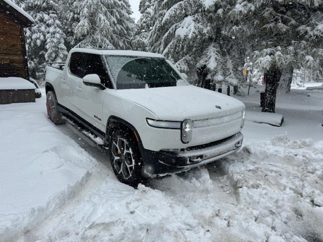 Rivian R1T R1S Tire snow chains or cables for R1T IMG_4145.JPG