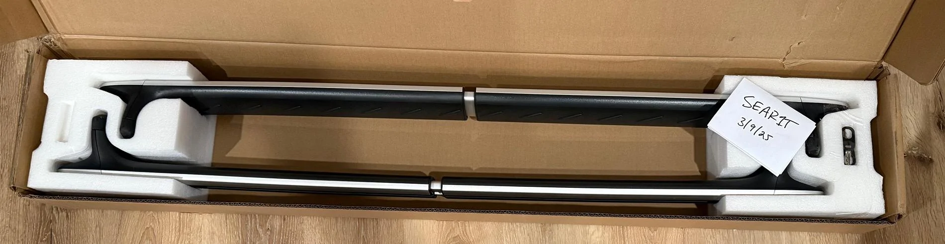 Rivian R1T R1S FS: Rivian Crossbars - Bright (Seattle) - $450 IMG_9920