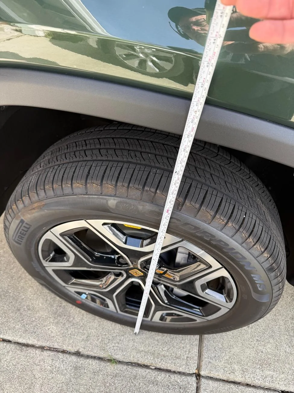 Rivian R1T R1S Air Suspension odd when parking IMG_3732