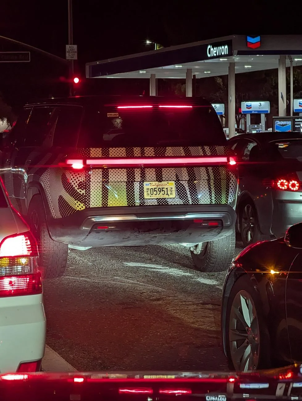 Rivian R1T R1S Spotted a unique R1S 1000001577