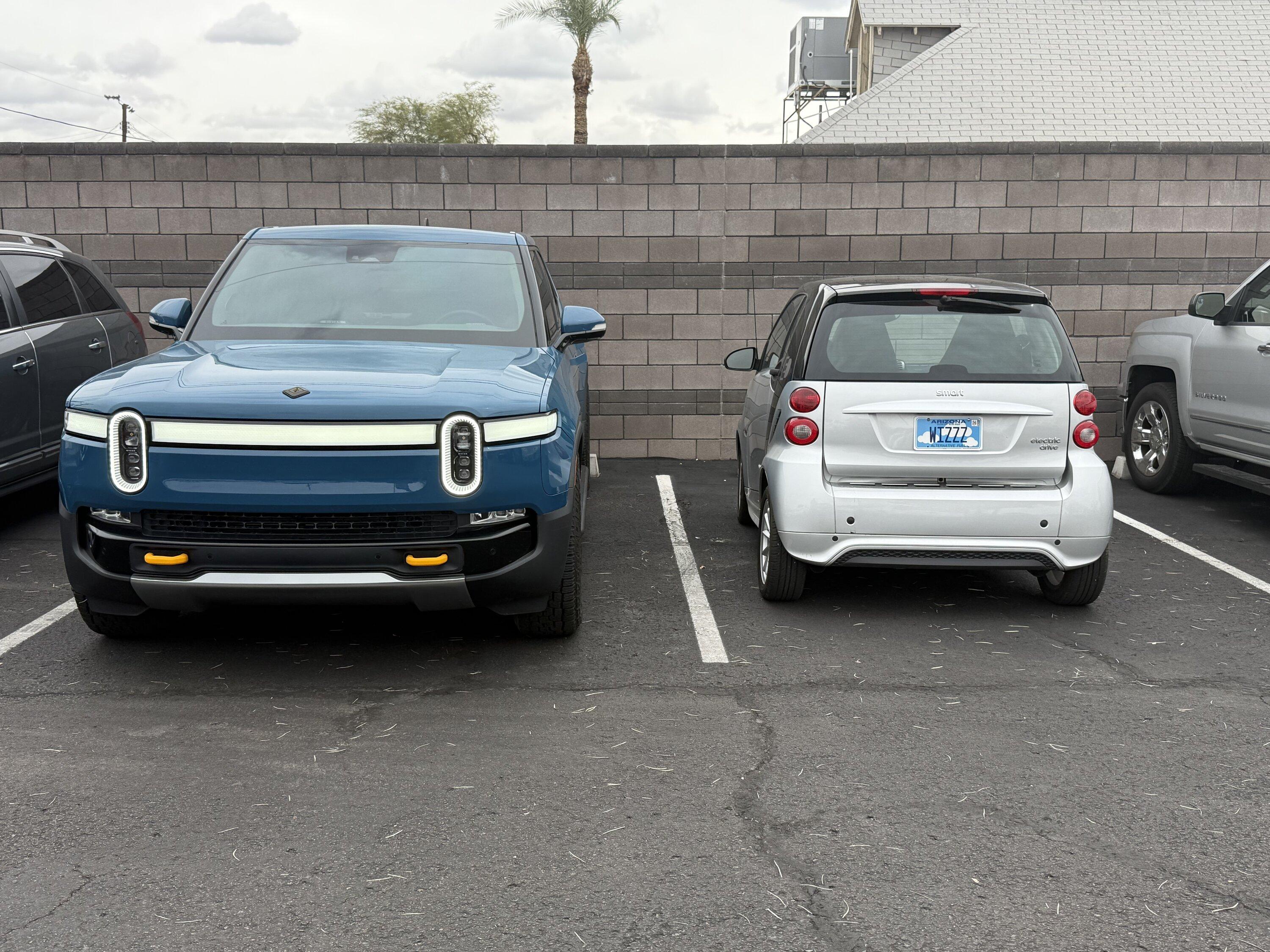 Rivian R1T R1S Mildly Amusing: Parked Next to a Smart EQ Fortwo EV IMG_4733