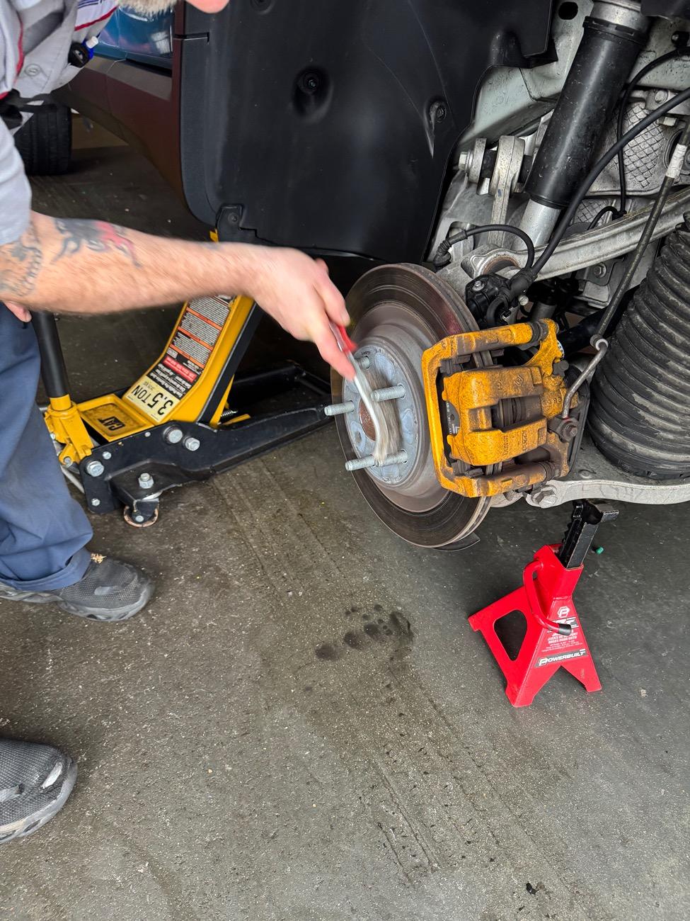 Rivian R1T R1S Costco Tire Change - EXCELLENT Attention to detail! IMG_0315