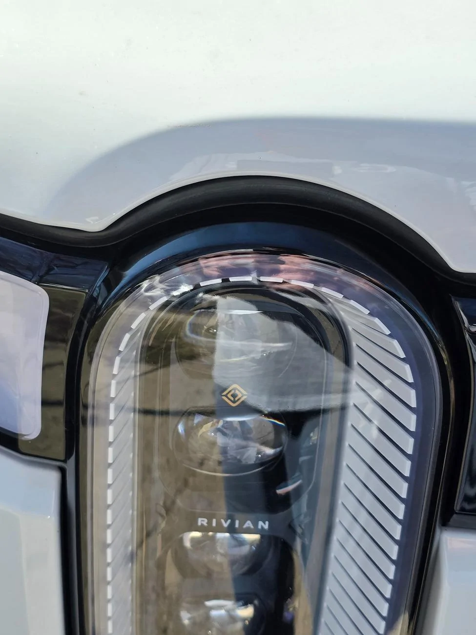 Rivian R1T R1S Frunk Continuesly opening 20250317_155333