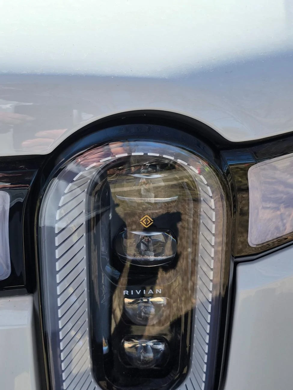 Rivian R1T R1S Frunk Continuesly opening 20250317_155327