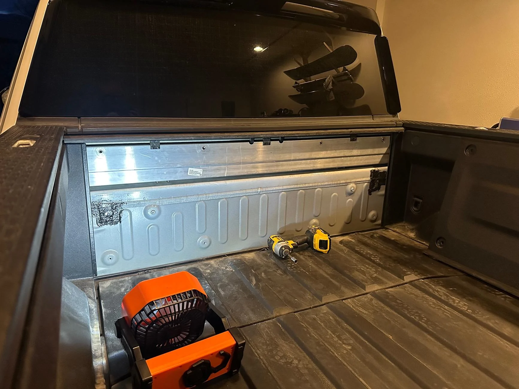 Rivian R1T R1S Reclaiming empty powered tonneau cover space IMG_5832