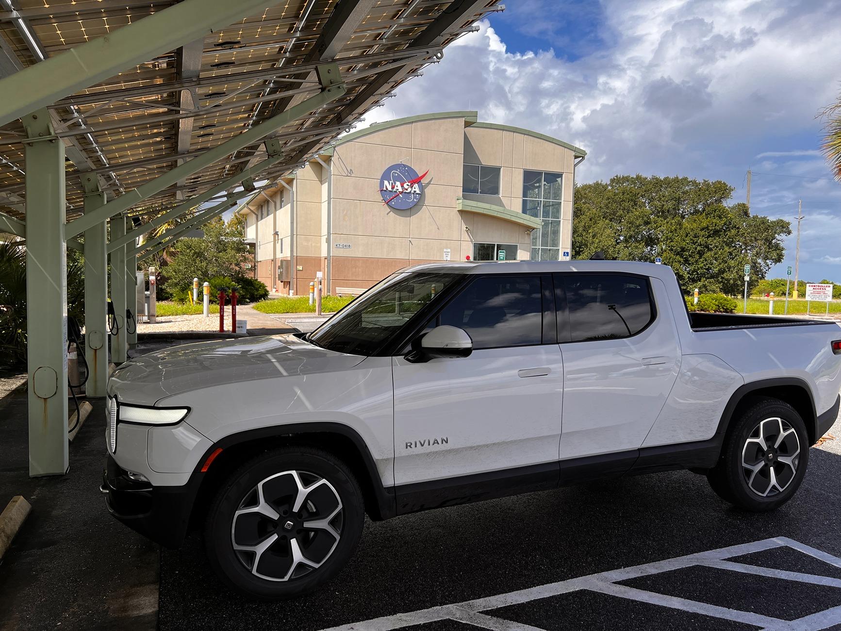 Rivian R1T R1S BestEvMod Monthly Giveaway! IMG_3344.JPG