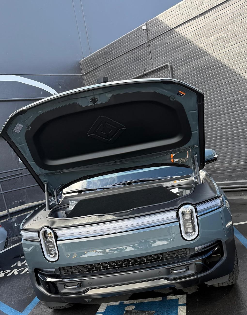 Rivian R1T R1S BestEvMod Monthly Giveaway! IMG_7627