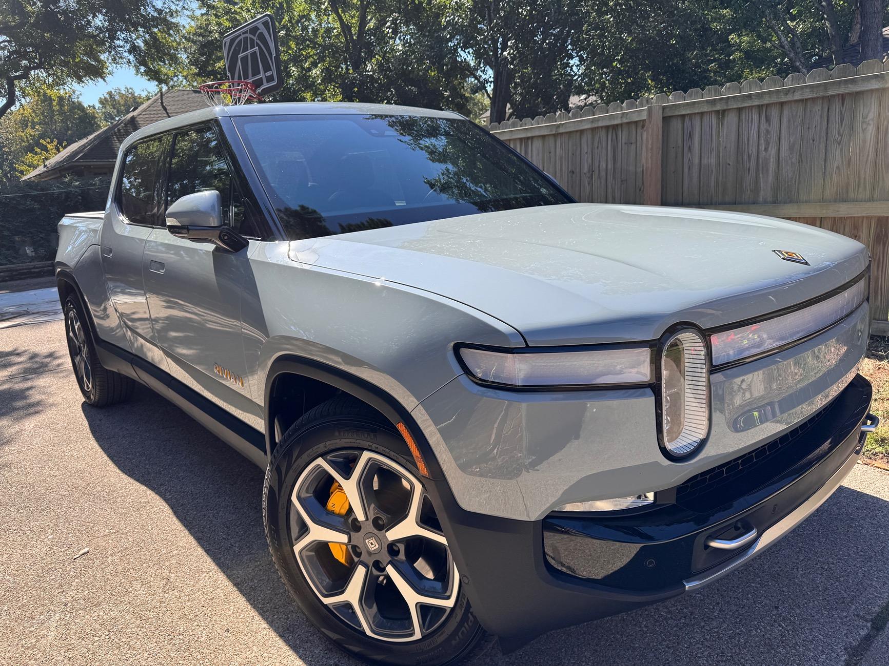 Rivian R1T R1S BestEvMod Monthly Giveaway! IMG_2632