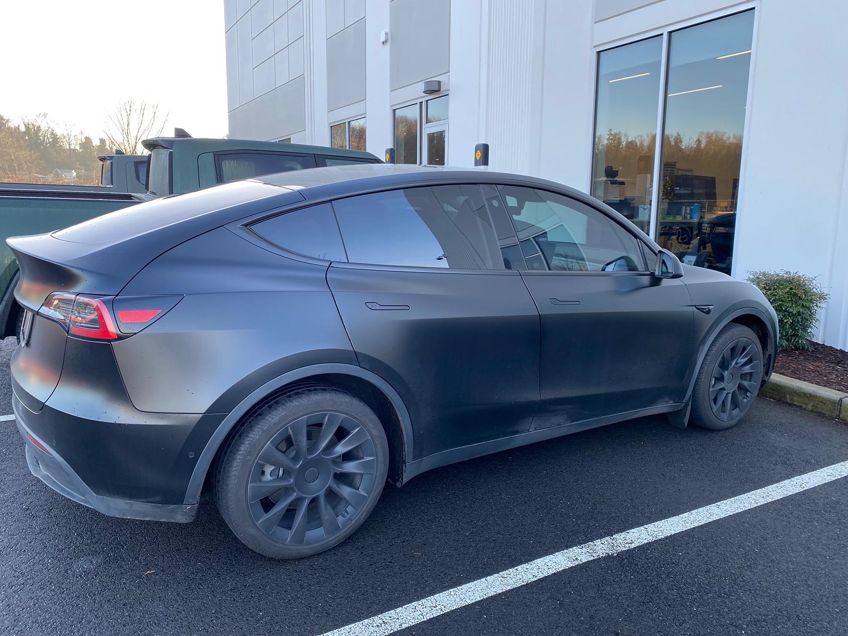 Rivian R1T R1S Delivery Experience (March 2025 edition) for R1S Performance Max Pack + XPEL Stealth Wrap IMG_7374