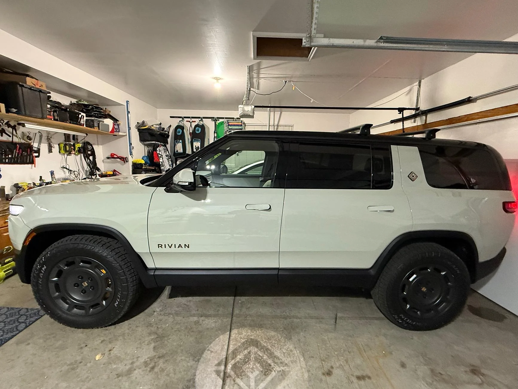 Rivian R1T R1S BestEvMod Monthly Giveaway! IMG_8892