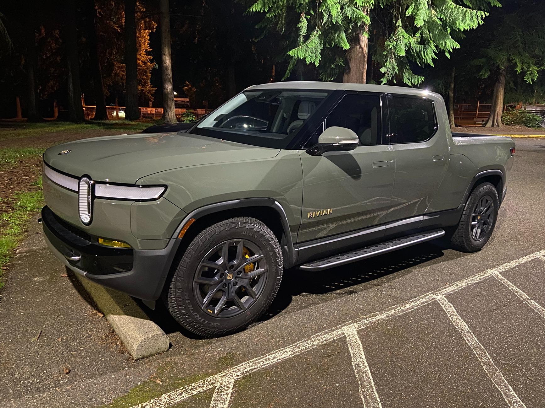 Rivian R1T R1S BestEvMod Monthly Giveaway! IMG_4828