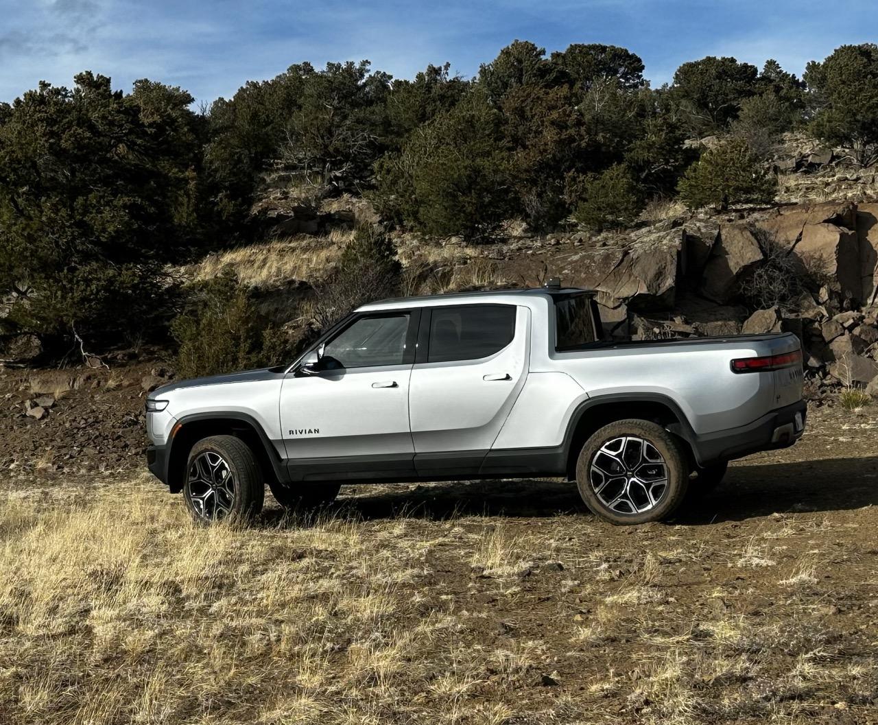 Rivian R1T R1S What'd you name / nickname your Rivian? IMG_4576 Lar