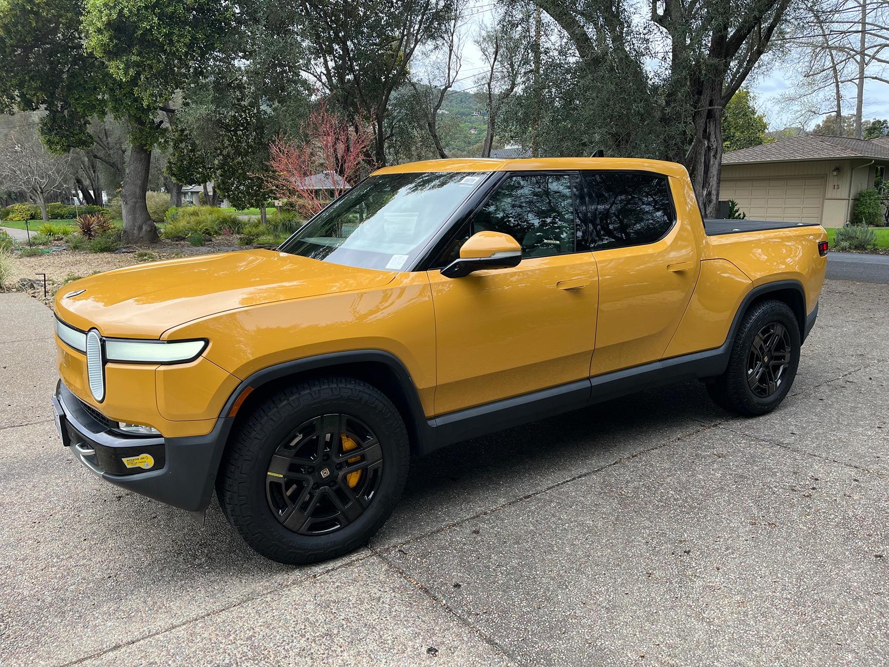 Rivian R1T R1S First Time Used Buyer- 39,000 Miles Too Much? IMG_3298