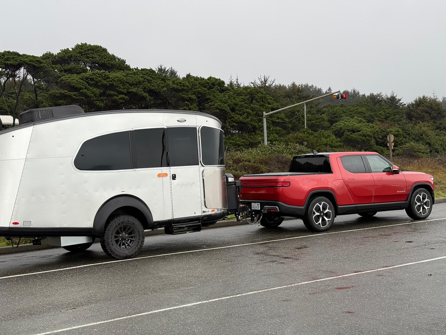 Rivian R1T R1S 2023 R1T Quad, trip down the Oregon Coast Towing Airstream Basecamp IMG_0946