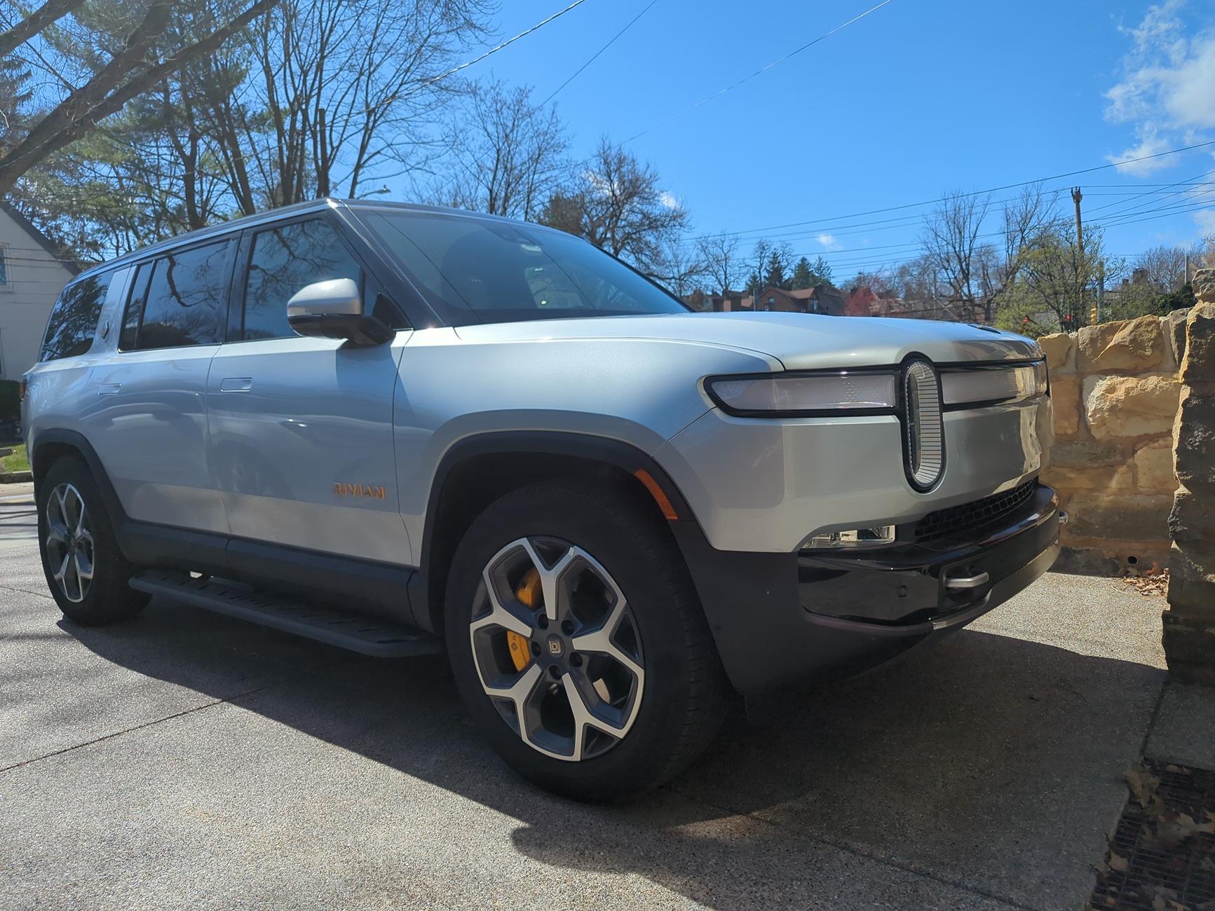 Rivian R1T R1S BestEvMod Monthly Giveaway! 17428362640096665267402697614718