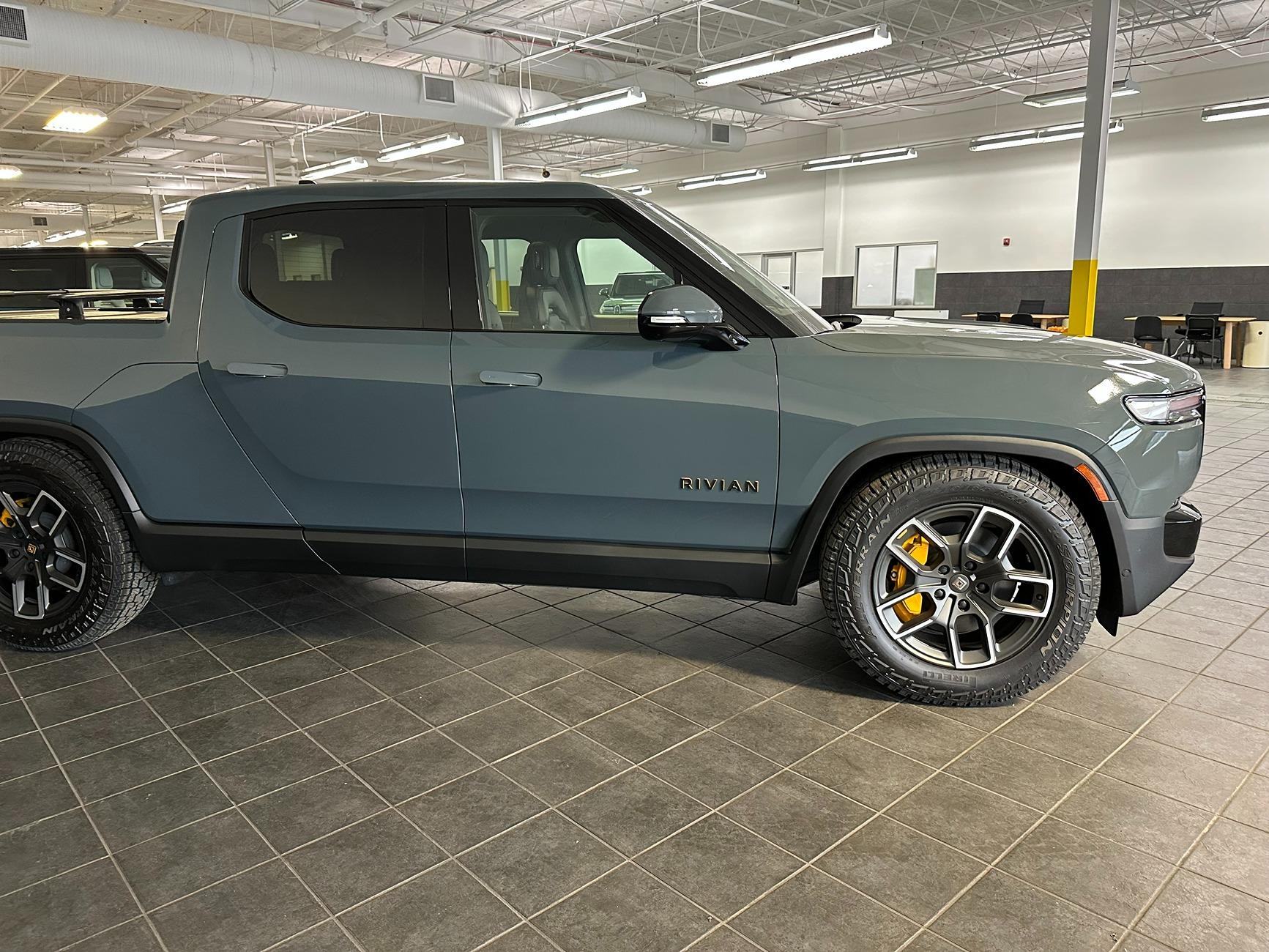 Rivian R1T R1S Indecision IMG_2846