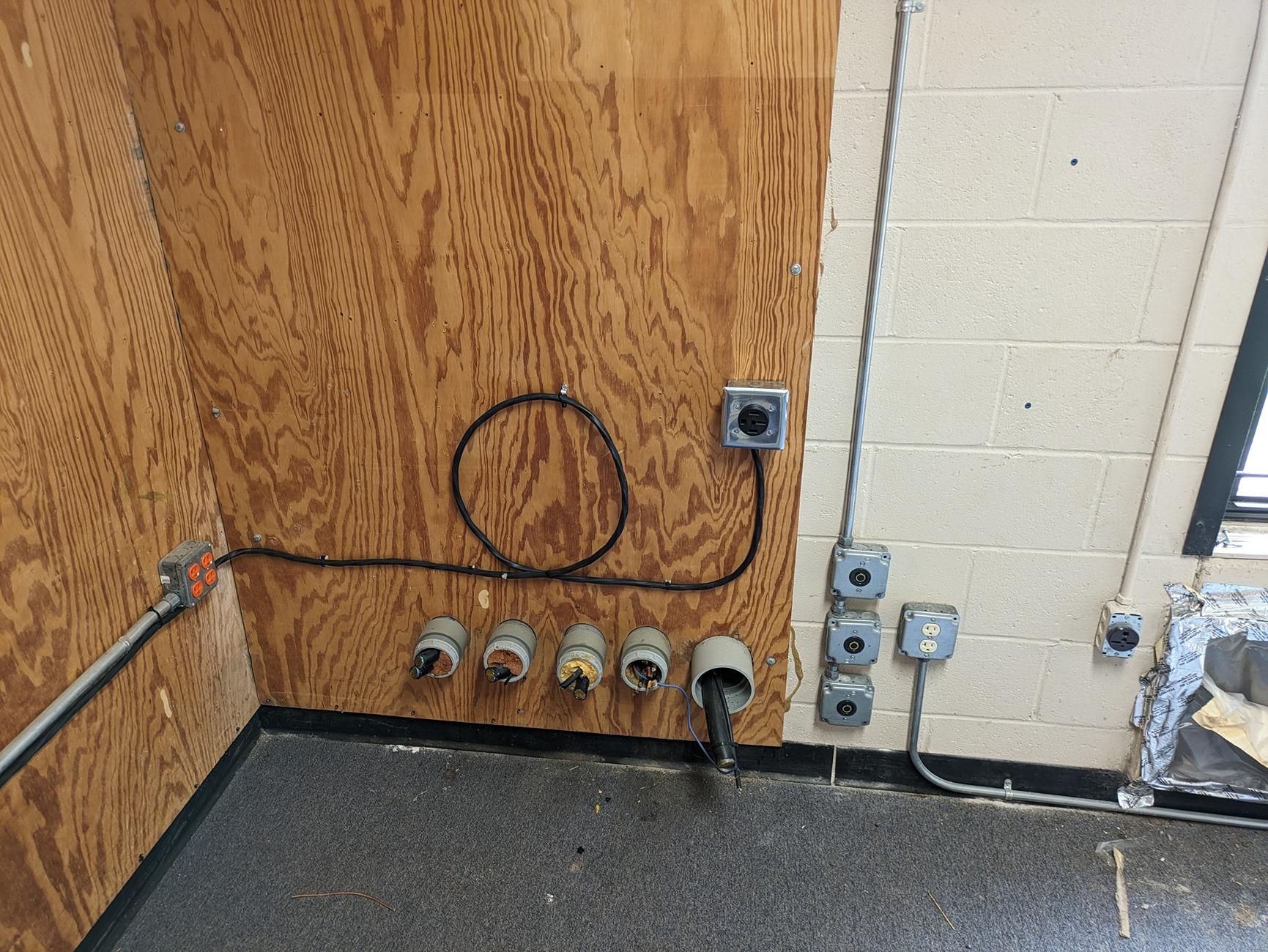 Rivian R1T R1S Show off your Level 2 Home Charger installs here 1000000404